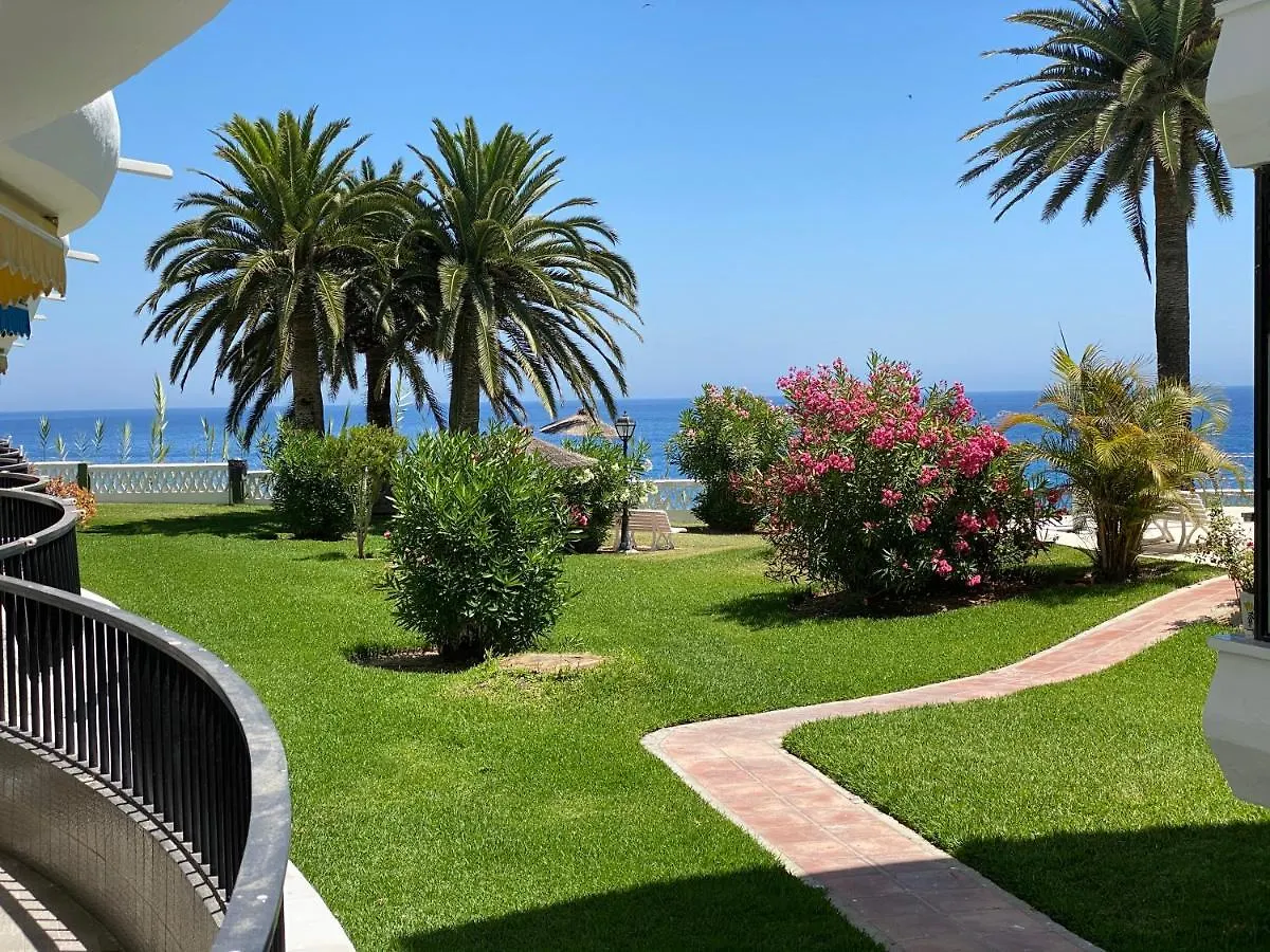 Acapulco Playa 100 Apartment Nerja