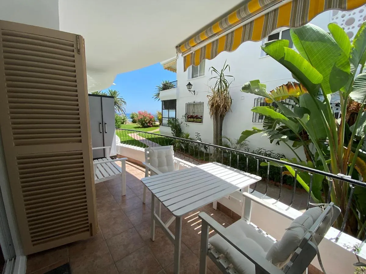 Acapulco Playa 100 Apartment Nerja